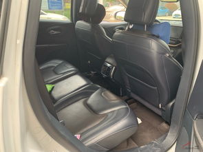 精品二手2016款Jeep自由光，本地一手車源，歡迎品鑒